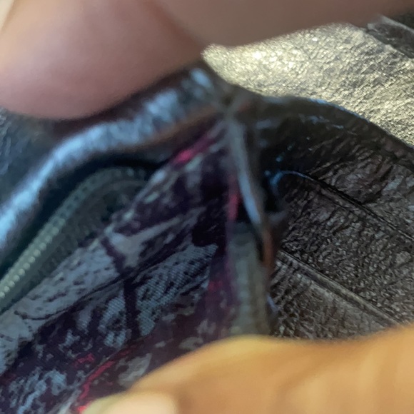 Elliott Lucca wristlet - Picture 8 of 8